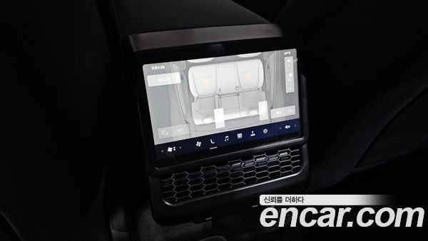 Tesla Model Y 2025, фото 31