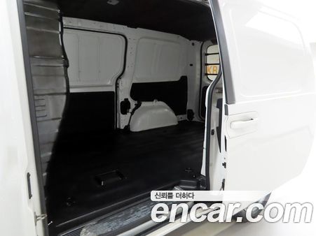 Hyundai Staria 2022, фото 6
