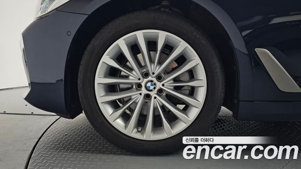 BMW 5 Series 2020, фото 4