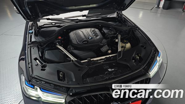 BMW 5 Series 2020, фото 5