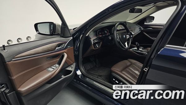 BMW 5 Series 2020, фото 12