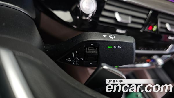 BMW 5 Series 2020, фото 31
