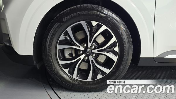Kia Carnival 2021, фото 5