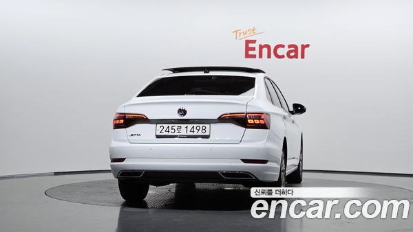 Volkswagen Jetta 2021, фото 4