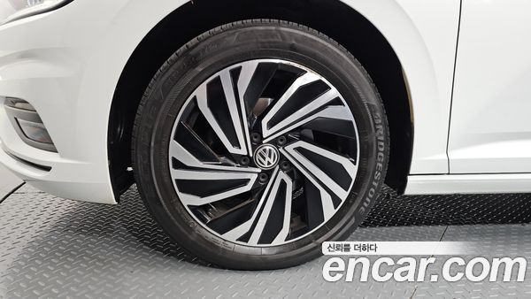 Volkswagen Jetta 2021, фото 5