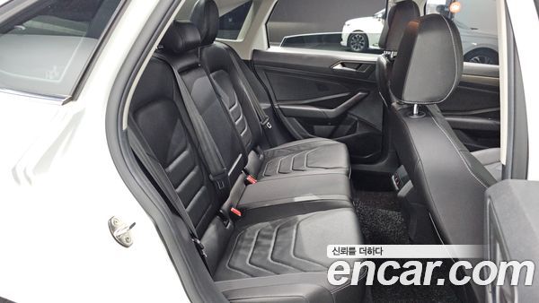 Volkswagen Jetta 2021, фото 17