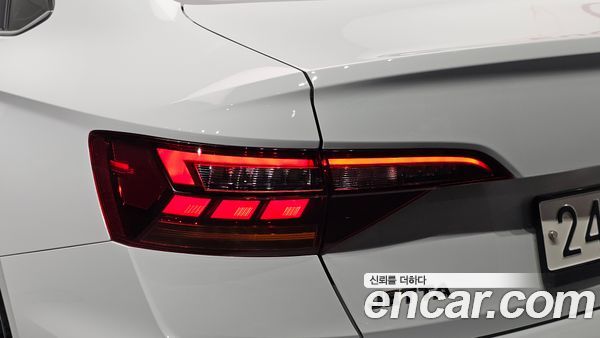 Volkswagen Jetta 2021, фото 9