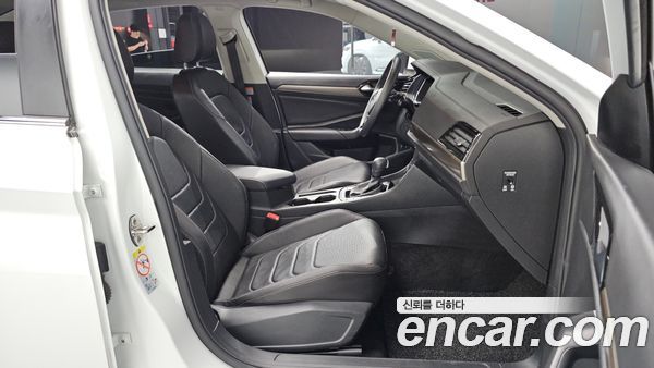 Volkswagen Jetta 2021, фото 16