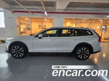 Volvo V60 2026, фото 5