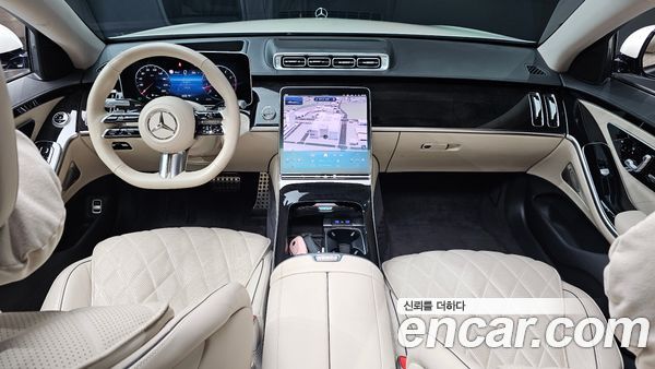 Mercedes-Benz S-Class 2023, фото 9