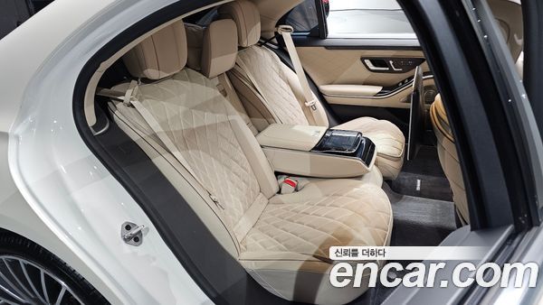 Mercedes-Benz S-Class 2023, фото 16