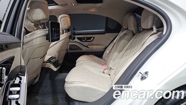 Mercedes-Benz S-Class 2023, фото 17