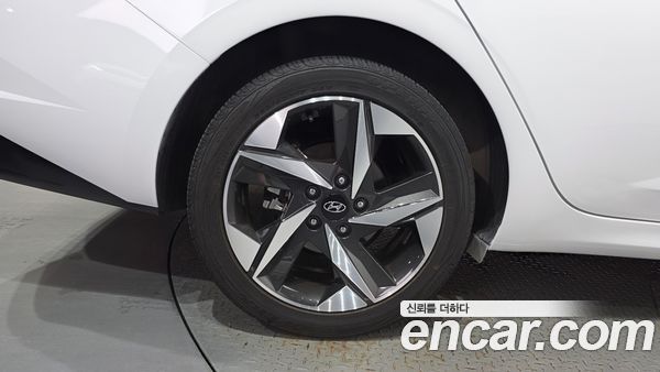 Hyundai Elantra 2021, фото 5