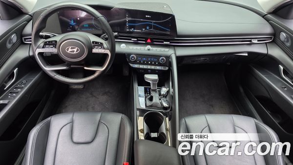 Hyundai Elantra 2025, фото 10