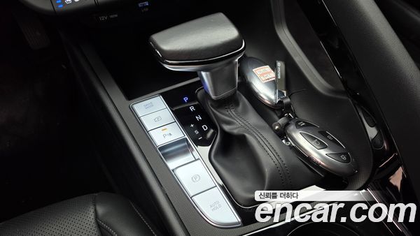 Hyundai Elantra 2025, фото 12