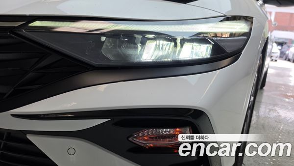 Hyundai Elantra 2025, фото 8