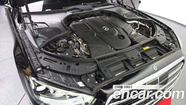 Mercedes-Benz S-Class 2022, фото 6