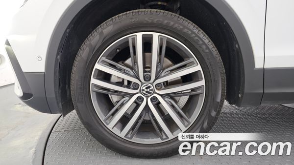 Volkswagen Tiguan 2023, фото 5