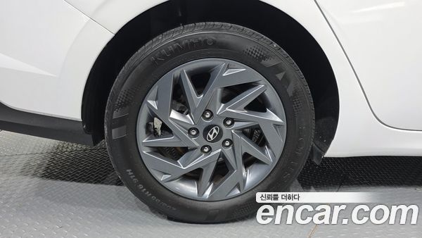 Hyundai Elantra 2024, фото 5
