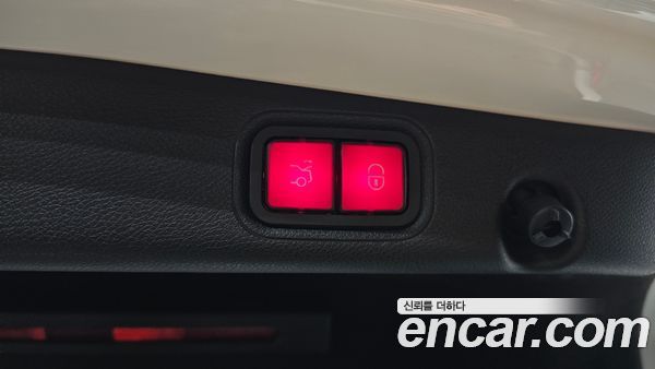 Mercedes-Benz E-Class 2021, фото 29