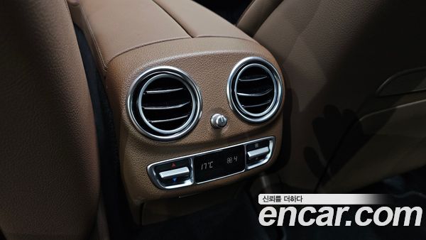 Mercedes-Benz E-Class 2021, фото 30