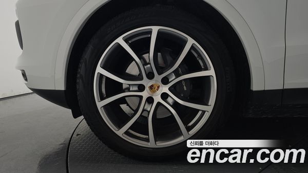 Porsche Cayenne 2023, фото 4