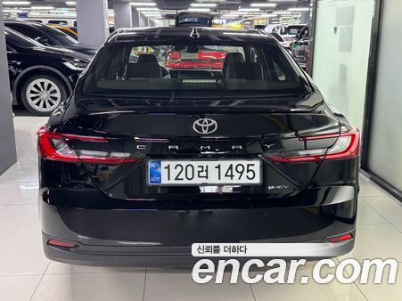 Toyota Camry 2026, фото 3