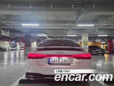 Audi A7 2021, фото 2