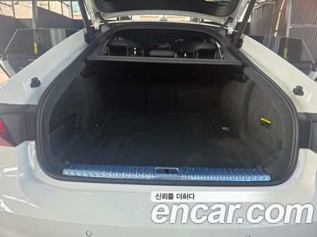 Audi A7 2021, фото 15
