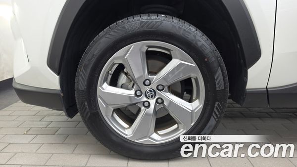 Toyota RAV4 2021, фото 5