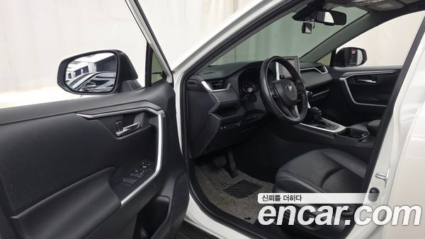Toyota RAV4 2021, фото 13