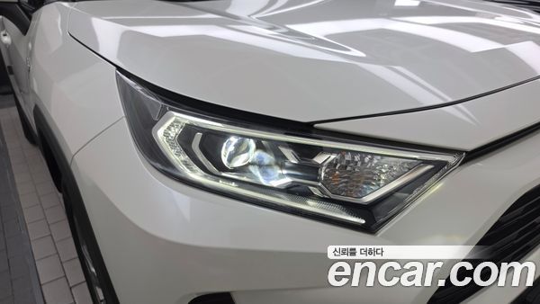 Toyota RAV4 2021, фото 8