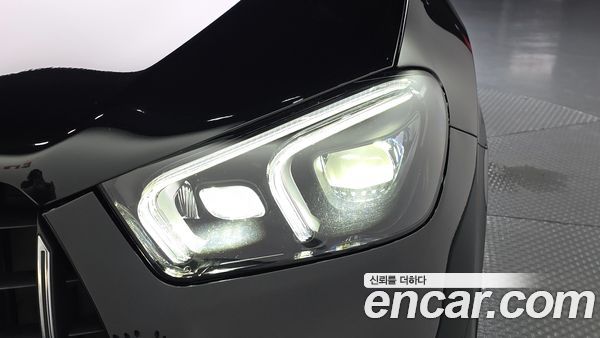 Mercedes-Benz GLE 2023, фото 8