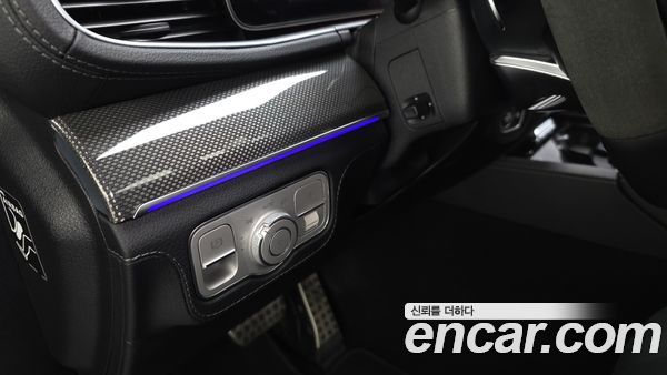 Mercedes-Benz GLE 2023, фото 27