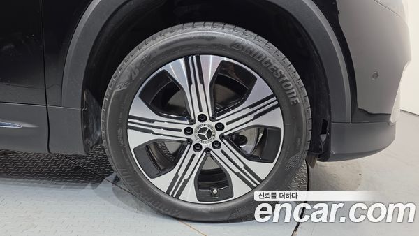 Mercedes-Benz EQB 2026, фото 5