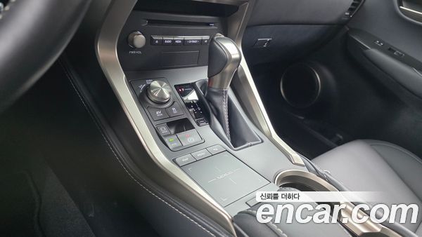 Lexus NX 2021, фото 12