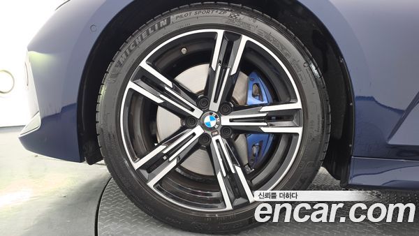 BMW 3 Series 2025, фото 5