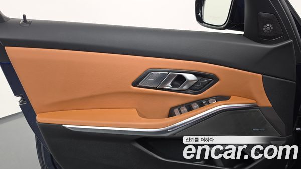 BMW 3 Series 2025, фото 14