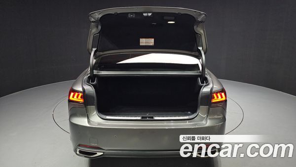 Lexus LS 2021, фото 20