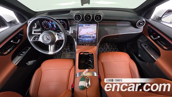 Mercedes-Benz GLC 2024, фото 10