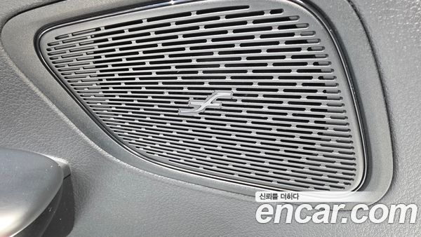Mercedes-Benz GLC 2024, фото 36