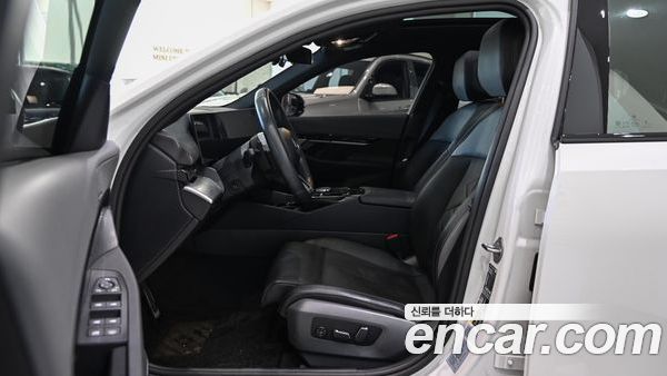 BMW i5 2024, фото 12