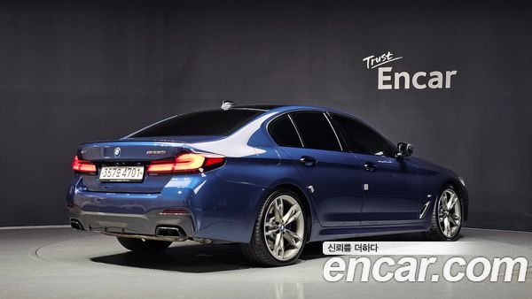 BMW 5 Series 2021, фото 2