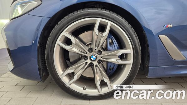 BMW 5 Series 2021, фото 5