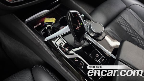 BMW 5 Series 2021, фото 12