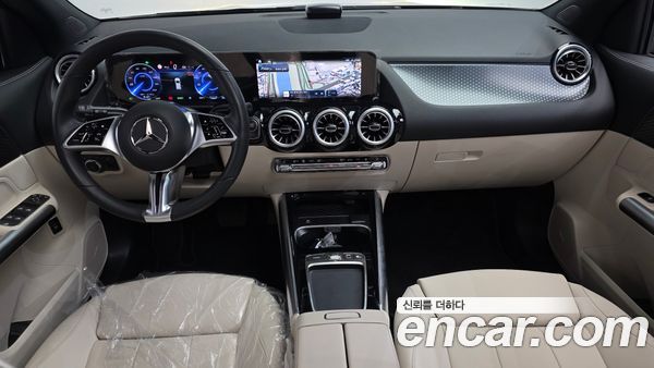 Mercedes-Benz EQA 2026, фото 10