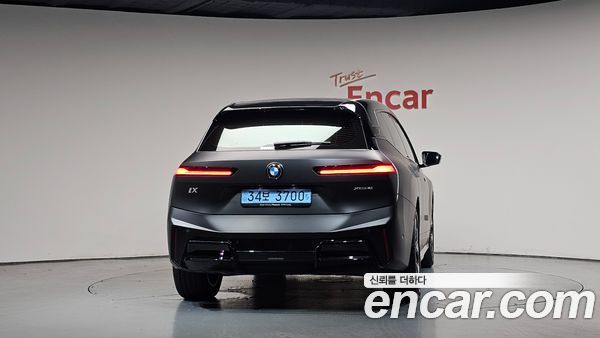 BMW iX 2026, фото 3