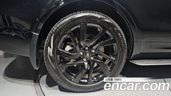 Land Rover Discovery 2023, фото 5