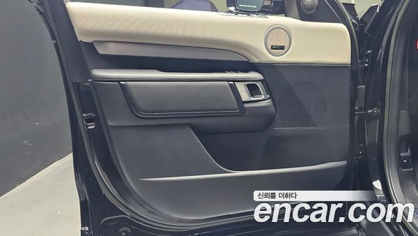 Land Rover Discovery 2023, фото 14