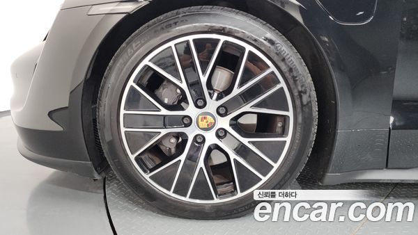 Porsche Taycan 2022, фото 5